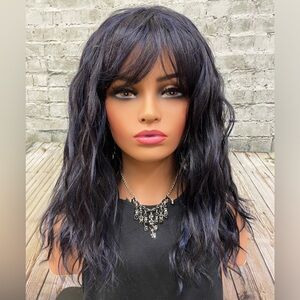 Leah blue black beach wave wig nwt